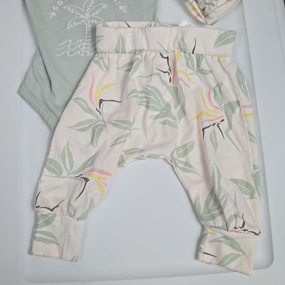 Jessica Simpson Baby Girl 3pc Green Pants Set Onesie Bodysuit Headband Playwear - Picture 7 of 9